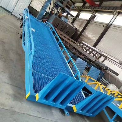 六安市舒城县物流卸货平台移动式登车桥10吨手动液压集装箱装卸平台
